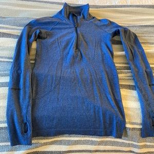 Lululemon long sleeve 1/2 zip top